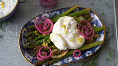 Grüner Spargel Mit Burrata