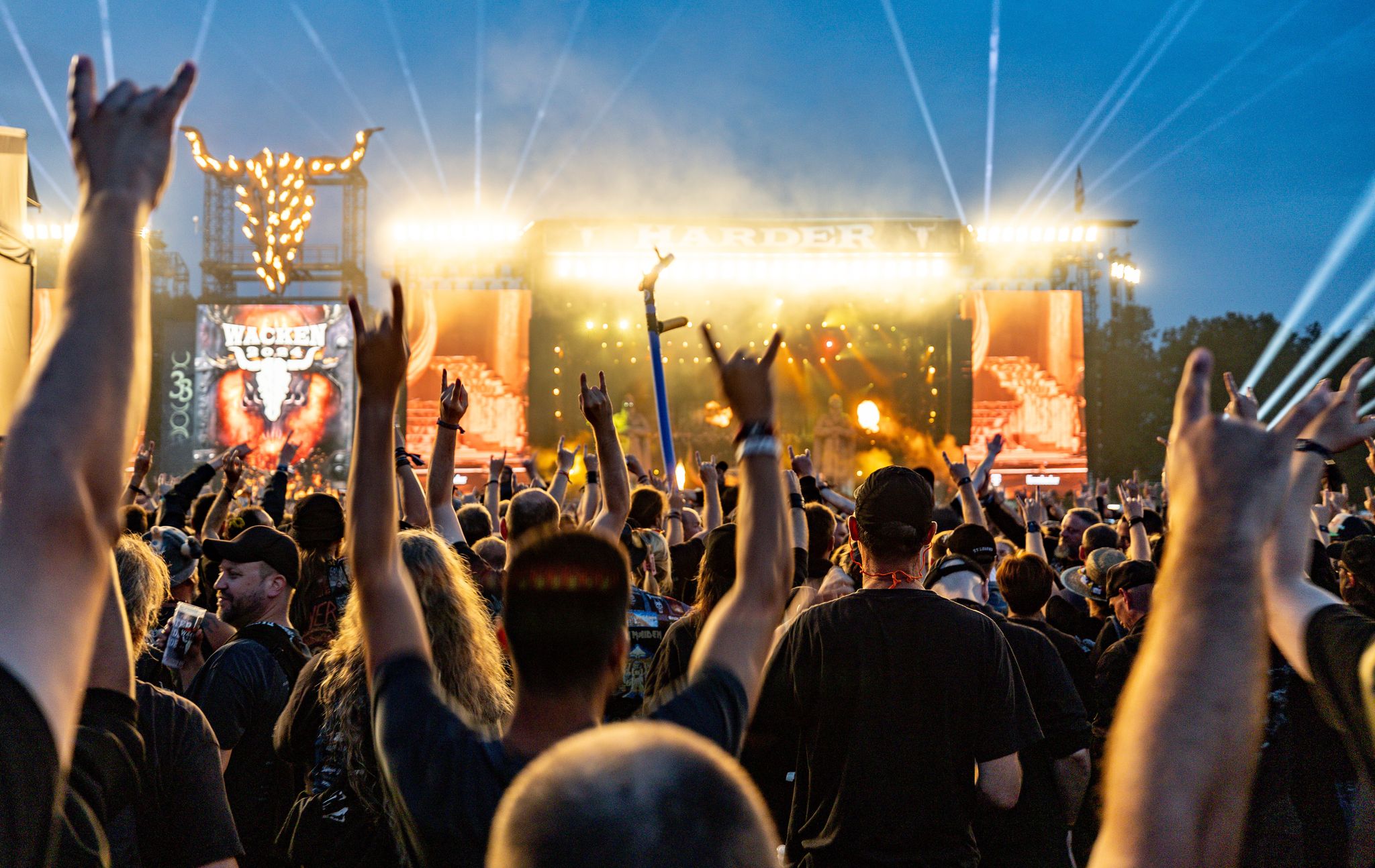 Festivalbesucher Feiern Zum Abschluss Des Wacken Open Air