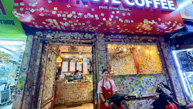 «the Note Coffee» In Hanoi