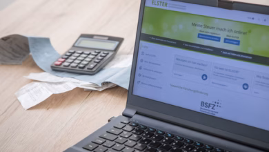 Steuersoftware Elster Auf Einem Laptop
