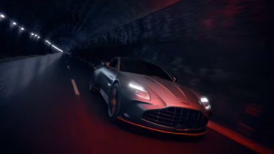 Fahransicht Aston Martin Vantage S