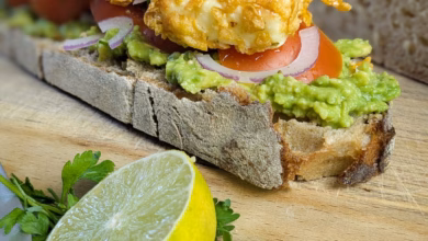 Knuspriger feta auf brot