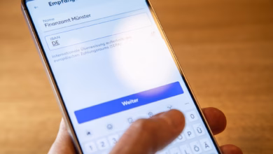 Eine Überweisung per banking app