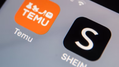 Die apps der internethändler temu und shein auf einem smartphone