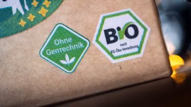 Ein label mit der aufschrift "ohne gentechnik"